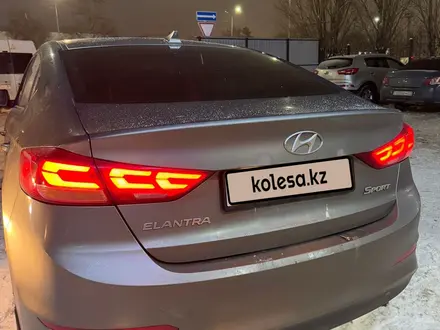 Hyundai Elantra 2017 года за 8 200 000 тг. в Астана – фото 2