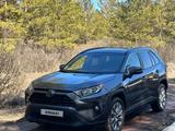 Toyota RAV4 2019 года за 15 800 000 тг. в Астана – фото 4