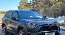 Toyota RAV4 2019 года за 15 800 000 тг. в Астана