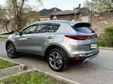 Kia Sportage 2021 года за 10 600 000 тг. в Алматы – фото 3