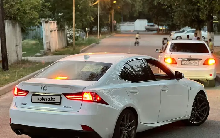 Lexus IS 250 2015 годаfor7 500 000 тг. в Алматы