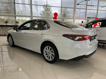 Toyota Camry 2023 года за 17 300 000 тг. в Петропавловск – фото 4