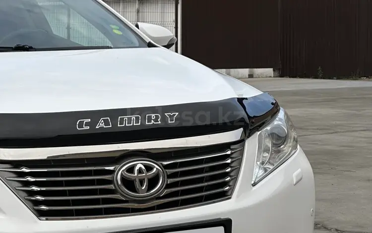 Toyota Camry 2013 года за 10 500 000 тг. в Семей