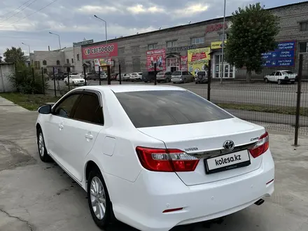 Toyota Camry 2013 года за 10 500 000 тг. в Семей – фото 3