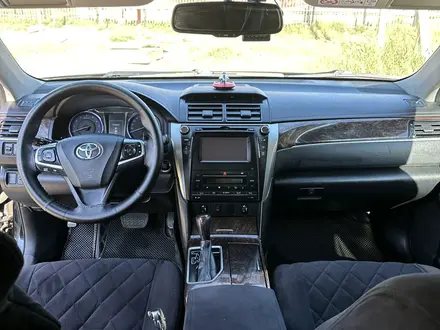 Toyota Camry 2016 года за 11 500 000 тг. в Атырау – фото 5