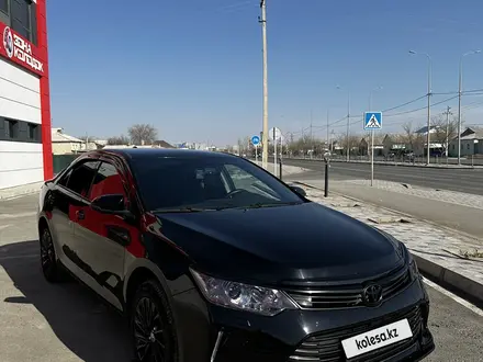 Toyota Camry 2016 года за 11 500 000 тг. в Атырау