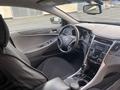 Hyundai Sonata 2011 годаfor5 200 000 тг. в Атырау – фото 13