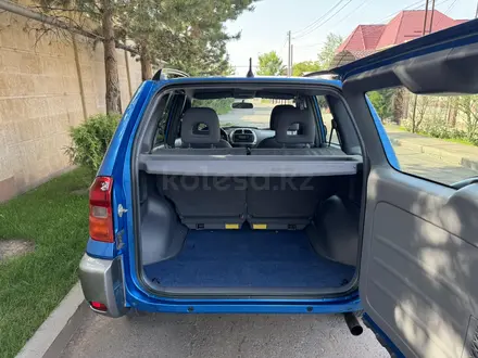 Toyota RAV4 2001 года за 6 350 000 тг. в Алматы – фото 40