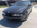 BMW 528 1996 года за 2 000 000 тг. в Атырау – фото 2
