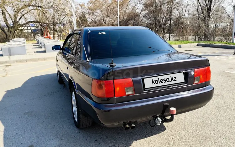 Audi A6 1994 года за 2 750 000 тг. в Алматы