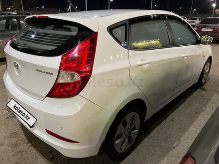 Hyundai Solaris 2014 года за 5 300 000 тг. в Актобе – фото 4