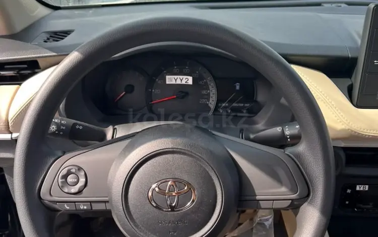 Toyota Yaris 2022 года за 9 000 000 тг. в Алматы