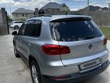 Volkswagen Tiguan 2015 года за 6 800 000 тг. в Шымкент – фото 4