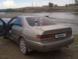 Toyota Camry 1998 года за 3 300 000 тг. в Шу – фото 2