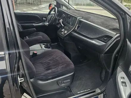 Toyota Sienna 2016 года за 15 500 000 тг. в Алматы – фото 12