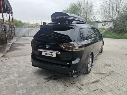 Toyota Sienna 2016 года за 15 500 000 тг. в Алматы – фото 3