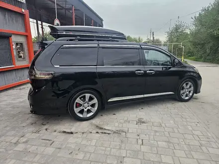 Toyota Sienna 2016 года за 15 500 000 тг. в Алматы – фото 6