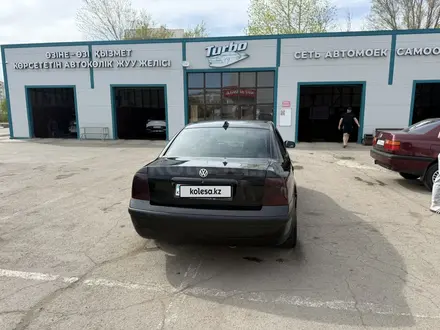 Volkswagen Passat 2001 года за 1 950 000 тг. в Кокшетау – фото 9