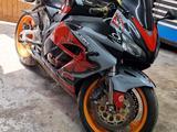 Honda  CBR 1000 RR/RA Fireblade 2005 годаүшін2 999 999 тг. в Караганда