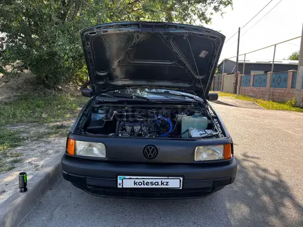 Volkswagen Passat 1988 года за 1 000 000 тг. в Алматы
