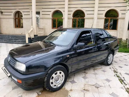 Volkswagen Vento 1993 года за 980 000 тг. в Шымкент – фото 6