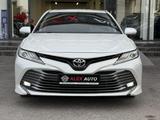 Toyota Camry 2018 годаүшін13 600 000 тг. в Шымкент – фото 2