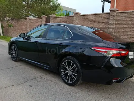 Toyota Camry 2019 года за 9 800 000 тг. в Тараз – фото 14