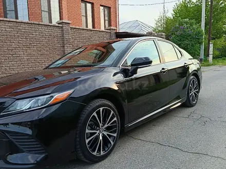 Toyota Camry 2019 года за 9 800 000 тг. в Тараз – фото 7