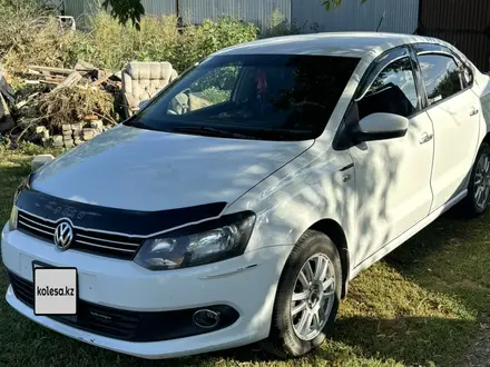 Volkswagen Polo 2013 года за 5 500 000 тг. в Актобе