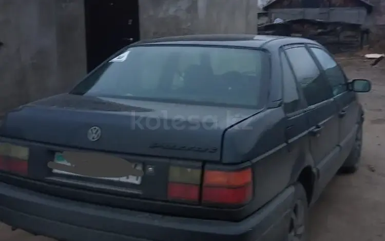 Volkswagen Passat 1990 годаfor880 000 тг. в Павлодар