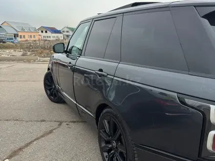 Land Rover Range Rover 2019 года за 40 500 000 тг. в Алматы – фото 4