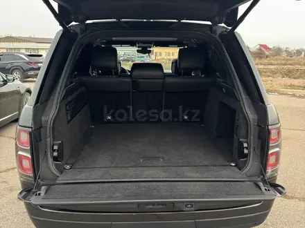 Land Rover Range Rover 2019 года за 40 500 000 тг. в Алматы – фото 6