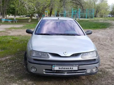 Renault Laguna 2000 года за 1 500 000 тг. в Уральск – фото 2