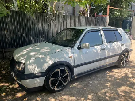 Volkswagen Golf 1996 года за 1 900 000 тг. в Алматы – фото 7