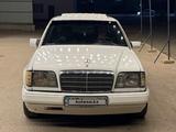 Mercedes-Benz E 200 1994 годаүшін1 800 000 тг. в Жезказган – фото 4