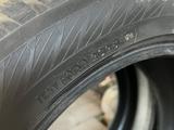 Комплект шин с шипами Yokohama 235/50/18 за 110 000 тг. в Алматы – фото 5