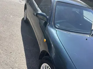 Toyota Carina E