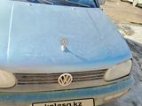 Volkswagen Golf 1993 года за 555 555 тг. в Астана