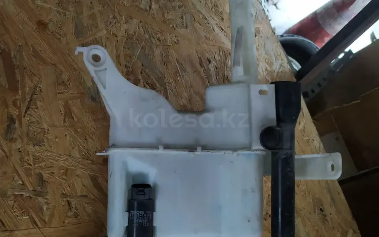 Бачок омывателя с моторчиком за 8 000 тг. в Алматы