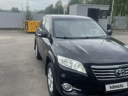 Toyota RAV4 2011 годаүшін7 200 000 тг. в Усть-Каменогорск – фото 4