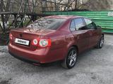 Volkswagen Jetta 2007 года за 2 800 000 тг. в Темиртау – фото 4