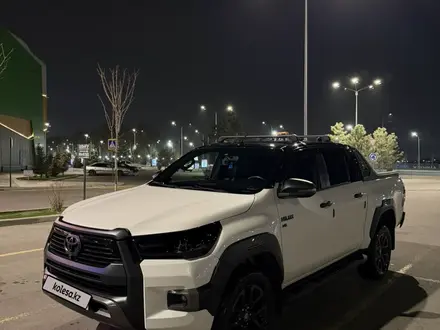 Toyota Hilux 2021 года за 28 000 000 тг. в Алматы – фото 11