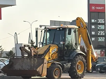 JCB  3CX 2011 года за 23 000 000 тг. в Астана