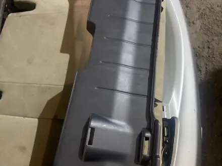 Обшивка багажника ярис хэтчбек за 13 000 тг. в Алматы