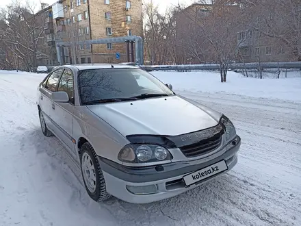 Toyota Avensis 1999 года за 2 600 000 тг. в Караганда