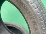 Летние шины 245/45/18 «Michelin» за 100 000 тг. в Алматы – фото 3