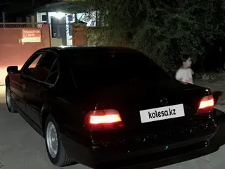 BMW 728