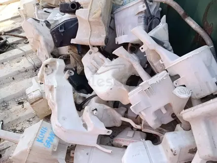Бочок омывателя омыватель за 8 000 тг. в Алматы – фото 2