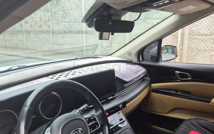 Kia Carnival 2021 года за 16 500 000 тг. в Алматы