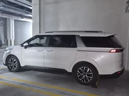 Kia Carnival 2021 года за 16 500 000 тг. в Алматы – фото 3